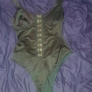 Haute Monde green size m